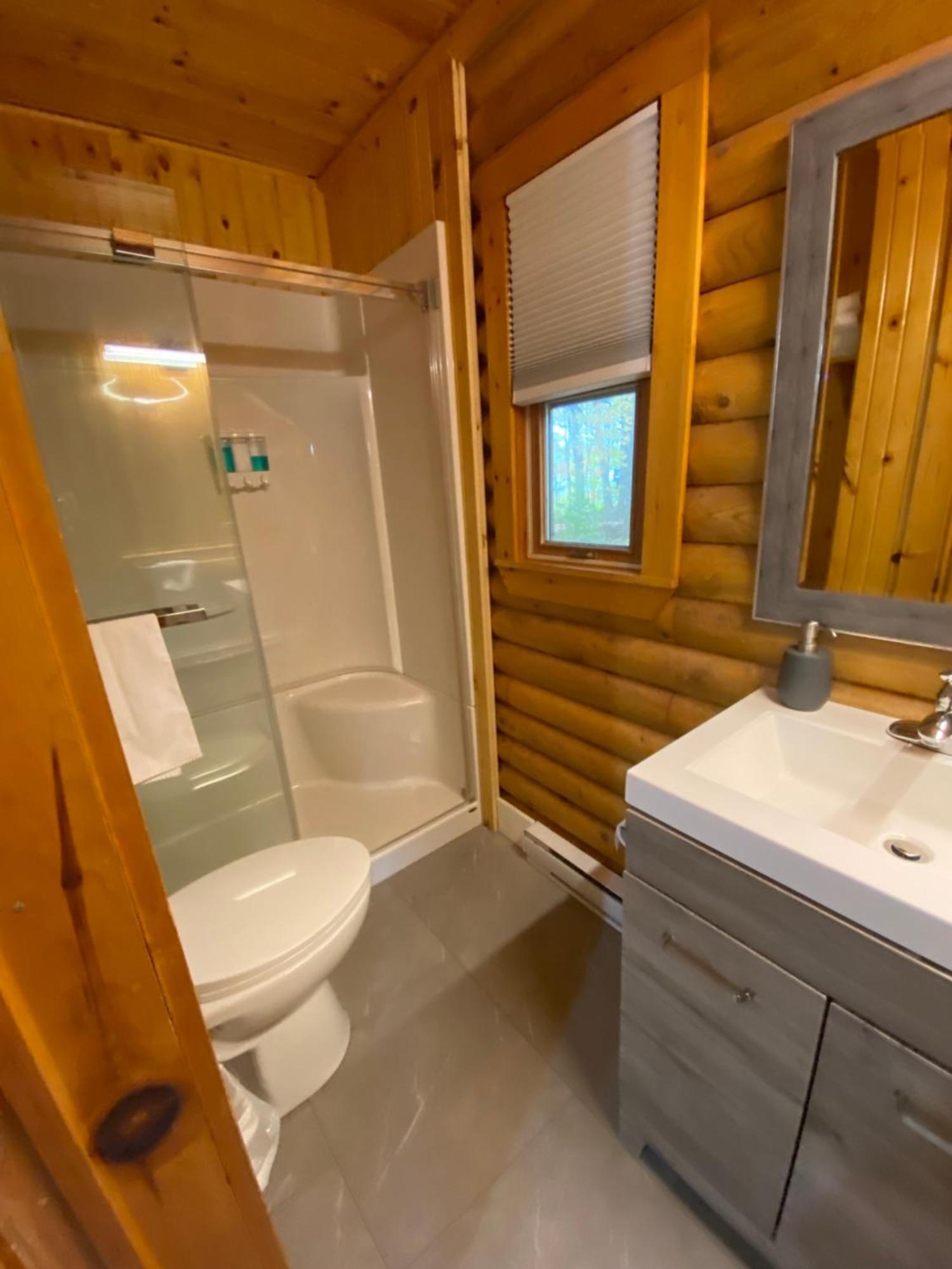 Adventures East Cottages And Campground Baddeck Inlet Exterior foto